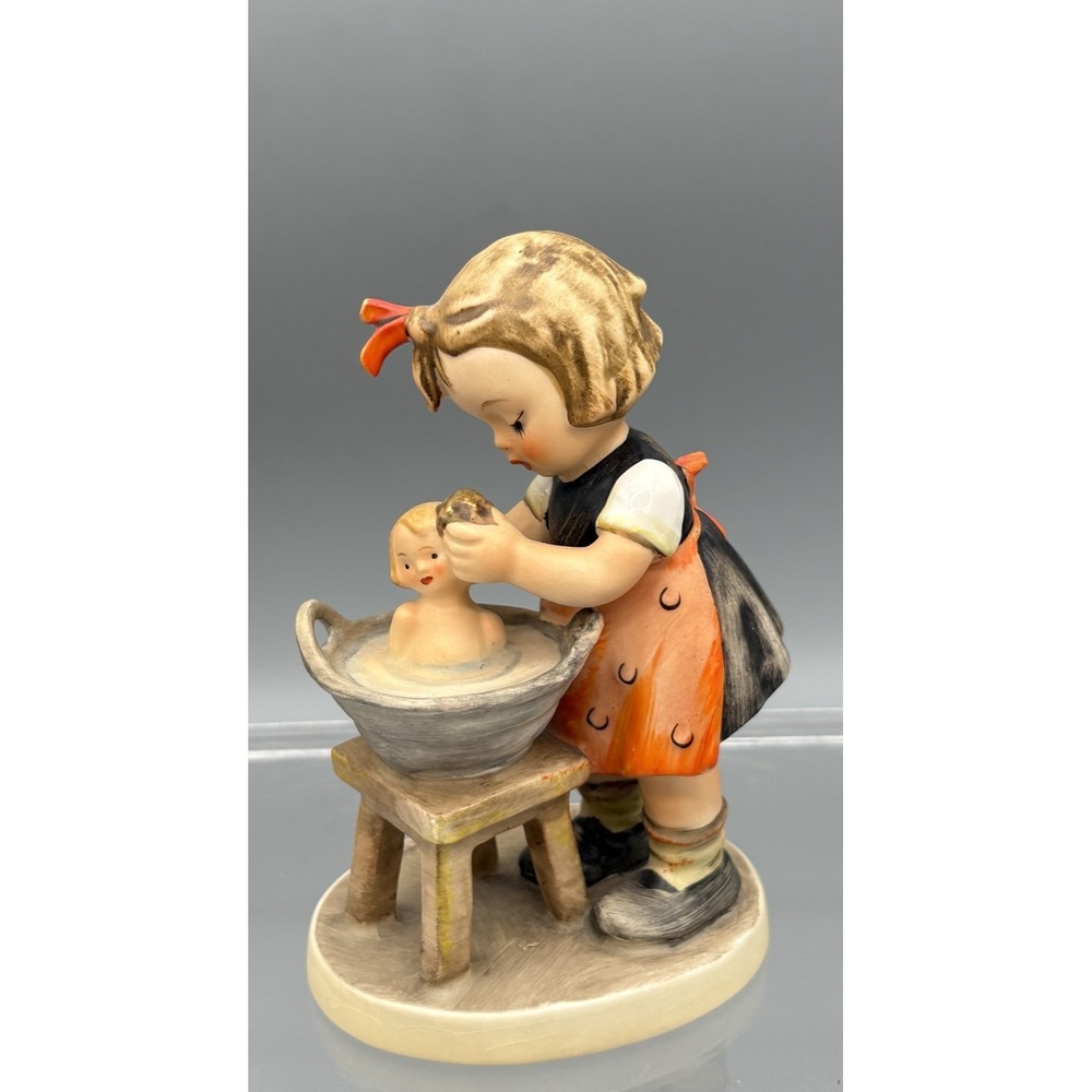 Goebel Hummel Doll Bath 319 West Germany Figurine Statue 5.5" Tall Porcelain‎